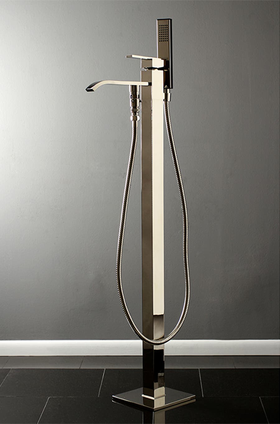 Tub Faucet Feature 7: KS4136QLL - Freestanding Roman Tub Filler