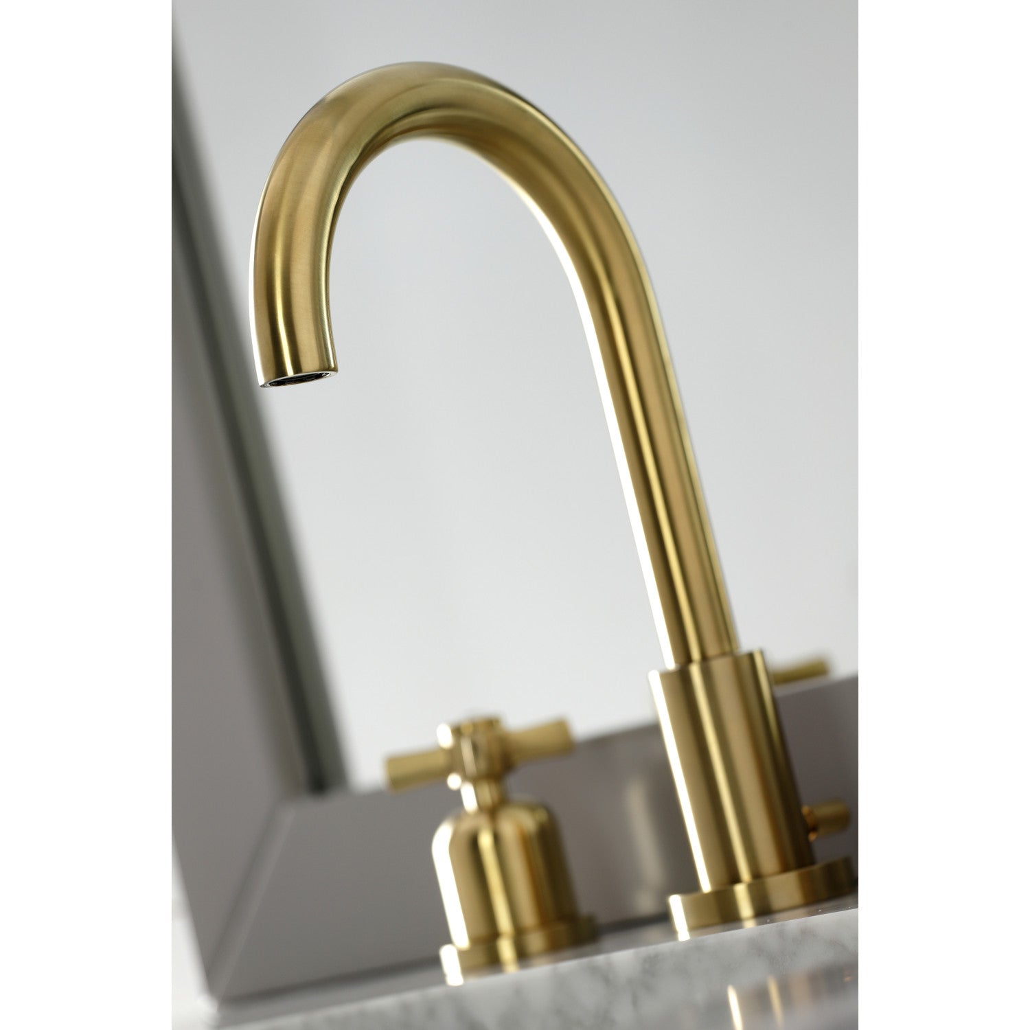 Allied Brass Mercury 30 x 32.5 Brushed Bronze Solid Brass Double Tow – US  Bath Store