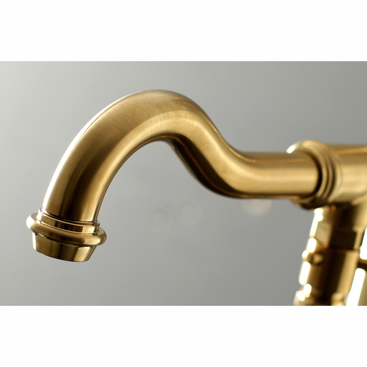 Kingston Brass KS3402BL Single-Handle Bathroom Faucet - K & B Distributors.  Inc.